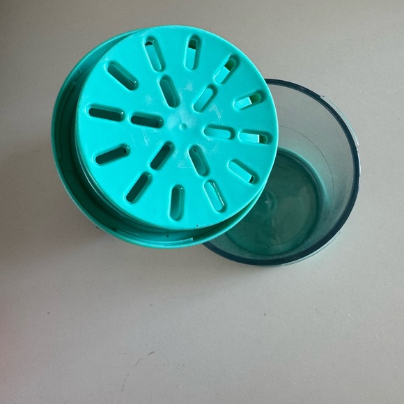 Pampered chef whipped cream maker - Picture 5 of 5